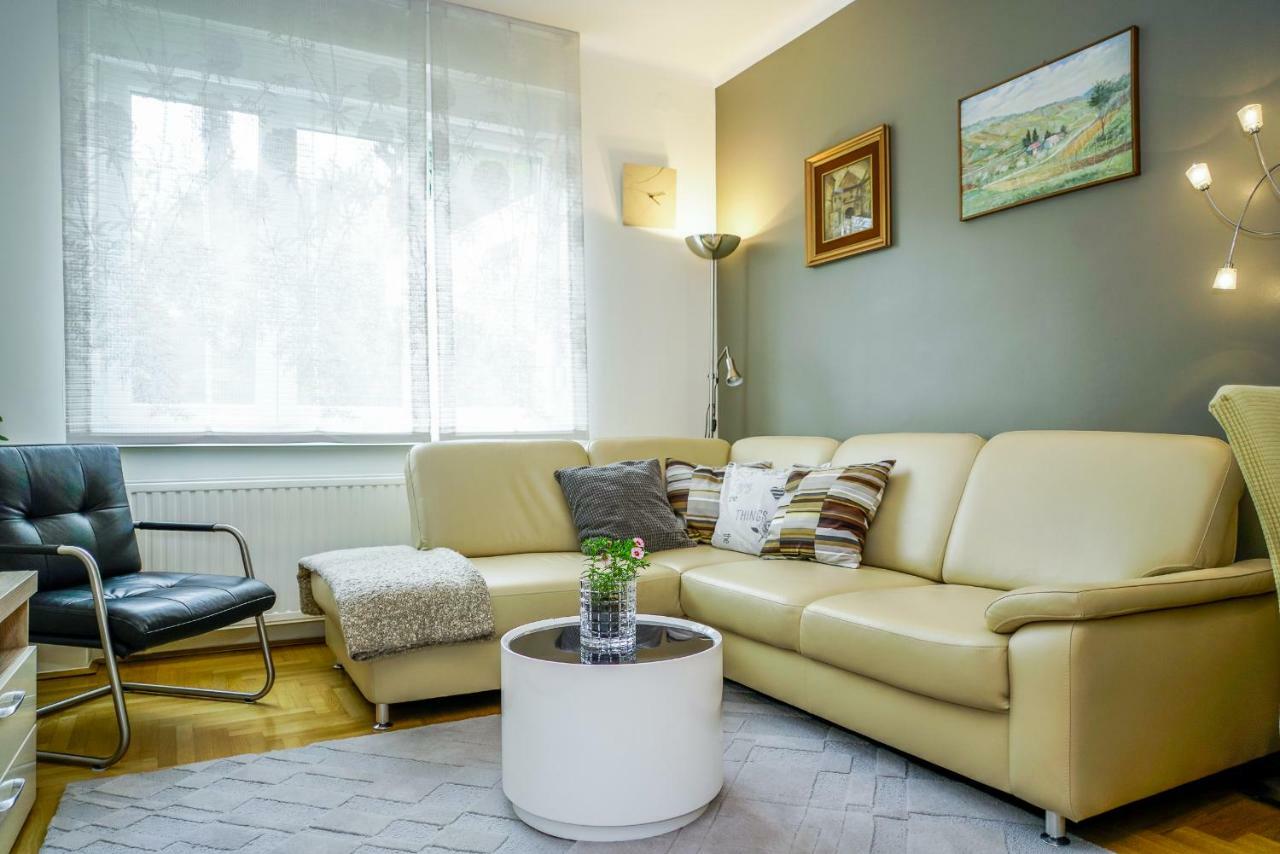 Yellow Bike Apartment زغرب المظهر الخارجي الصورة