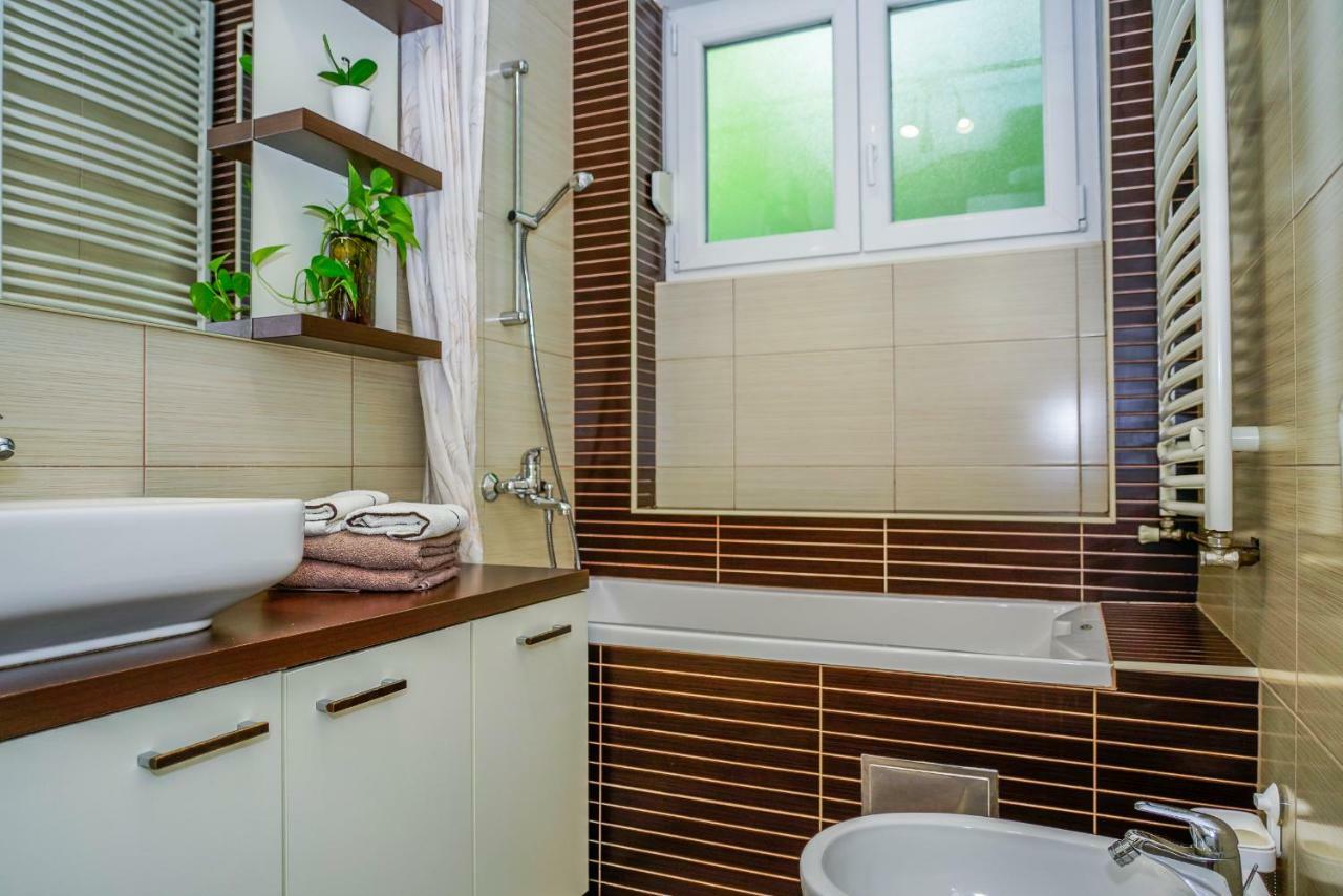 Yellow Bike Apartment زغرب المظهر الخارجي الصورة