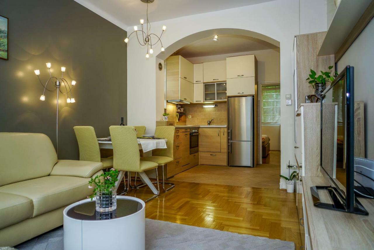 Yellow Bike Apartment زغرب المظهر الخارجي الصورة